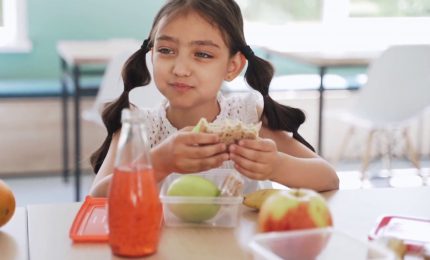 Frutta e verdura nelle scuole, pubblicato il bando