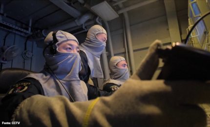 Le marine cinese e russa svolgono esercitazioni militari congiunte