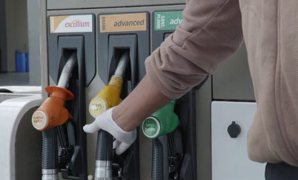 Carburanti, ad agosto prezzi ai minimi