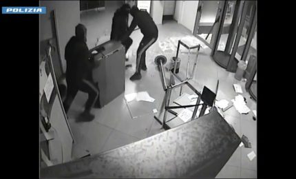 Rapinano un banca a Caserta, criminali arrestati in Bosnia-Erzegovina