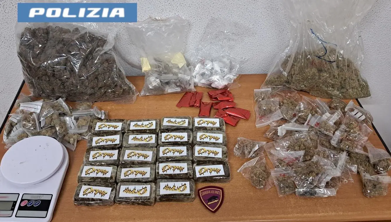 Trovato con 3 chili e mezzo di droga, 37enne arrestato nel catanese