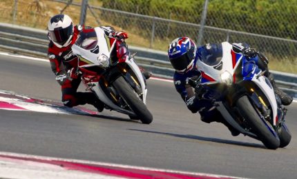 Suzuki GSX-R1000R, 40 anni di adrenalina