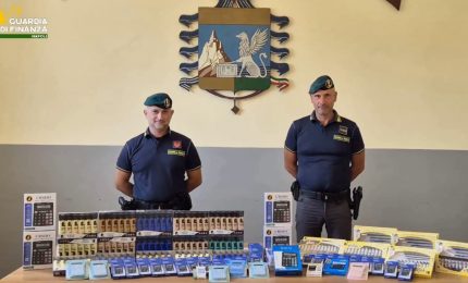 Sequestrati nel Napoletano 92 mila prodotti scolastici contraffatti