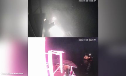 Sumud Flotilla, il video dell&rsquo;esplosione a bordo di una imbarcazione.