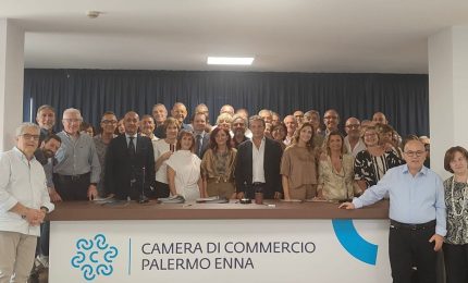 La Camera di Commercio di Palermo ed Enna riqualifica 47 dipendenti, firmati i contratti