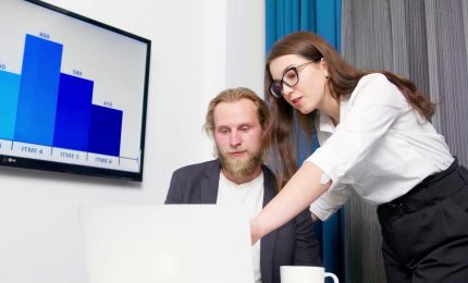 Pil nel 2024 cresce dello 0,7%, rivista al rialzo la crescita del 2023