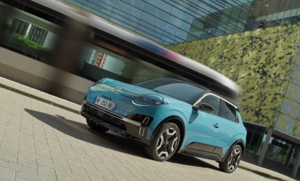 Torna Nissan Micra, ora &egrave; 100% elettrica