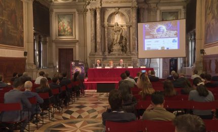 Geopolitica e AI, rischi quadruplicati: l&rsquo;analisi di Credit 2025