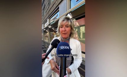 Armani, il ricordo della gente "E' stato uno stilista raffinato"