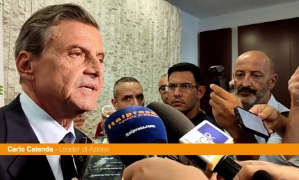Calenda "L'Ars non si occupa dei siciliani, ma di piazzare non eletti"