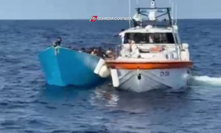 Soccorsi 91 migranti al largo di Lampedusa, due morti