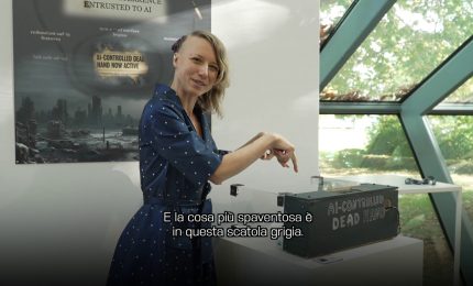 Deterrenza nucleare e IA, un'installazione artistica a ComoLake 2025