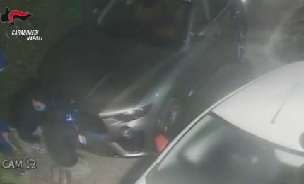 Napoli, sgominata una banda specializzata nei furti di auto di lusso