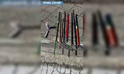 Roma, manifestazione pro Pal, sequestrate maschere e aste in metallo