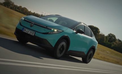 Nissan Leaf, oltre 600 chilometri in elettrico