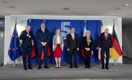 Crosetto a Berlino per la riunione dei ministri della Difesa nel formato E5