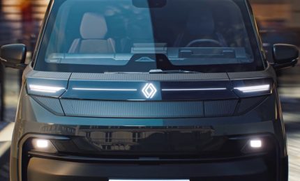 Renault, il nuovo Trafic elettrico punta su spazio e tecnologia