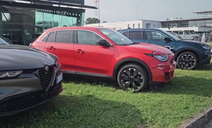 Auto, mercato debole a ottobre