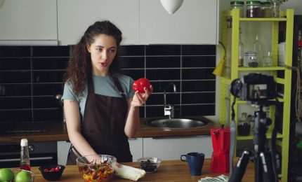 Social e AI protagonisti tra i fornelli degli italiani