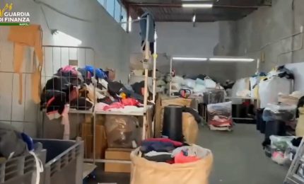 Sequestrato un opificio abusivo nel Napoletano, al suo interno rifiuti speciali