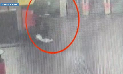 Furti nella metropolitana di Milano, arrestato un borseggiatore