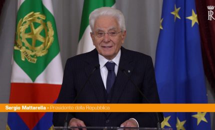 Mattarella "Inclusione anziani sfida per la societ&agrave;, attuare la legge delega"