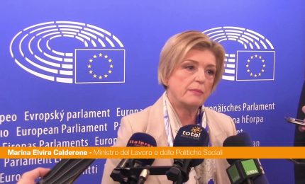 Lavoro, Calderone "Ministero vigile sull'impatto dell'IA sull'occupazione"
