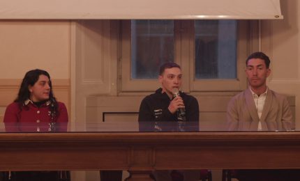 Sempre pi&ugrave; ragazzi abbandonano lo sport, da Decathlon un tavolo di lavoro a Como