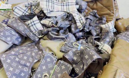 Bologna, sequestrati 4 mila prodotti non sicuri e articoli contraffatti