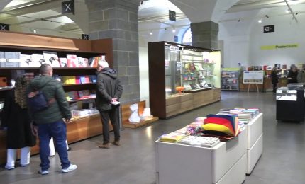 Agli Uffizi un ufficio postale dove s'incontrano arte, storia e innovazione