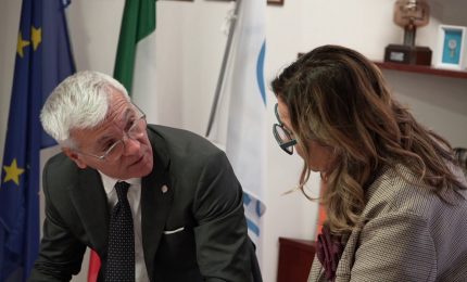 Professionisti sanitari a Governo "Via vincolo esclusivit&agrave;, introdurre Flat Tax"