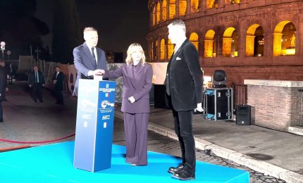 Il Colosseo si illumina per celebrare la cucina italiana patrimonio Unesco