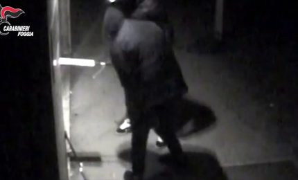 Foggia, smantellata la banda degli assalti con esplosivo agli Atm