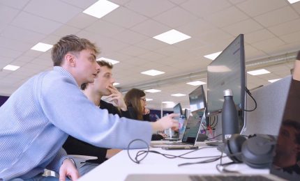 Lavoro, CIG in diminuzione, metalmeccanico e tlc pesano sulla straordinaria