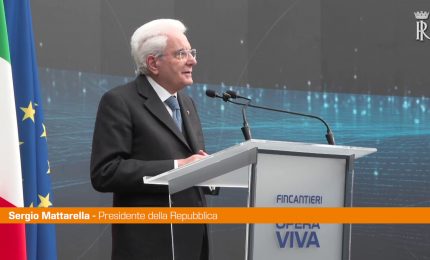 Mattarella alla Fincantieri di Palermo "Da maestranze grande senso appartenenza"