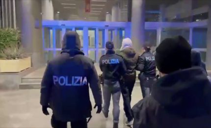 Arrivo alla Questura di Brescia del presunto omicida del capotreno, le immagini