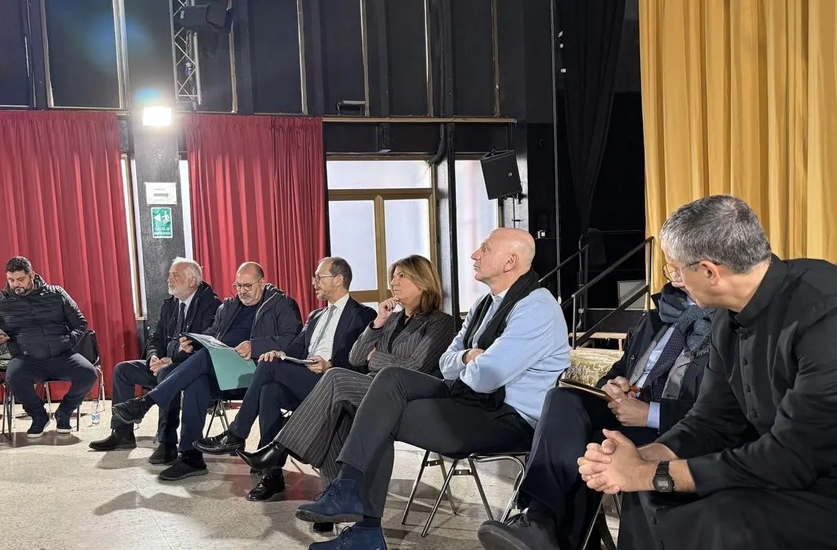 Vertice allo Zen di Palermo dopo gli spari, pi&ugrave; bus e 200 nuove telecamere