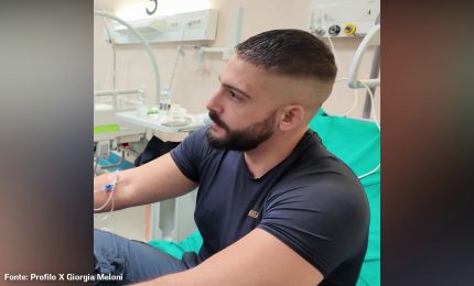 Meloni in visita ad agenti feriti all&rsquo;ospedale Molinette di Torino, le immagini