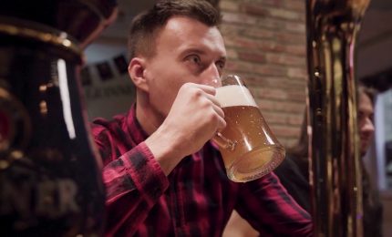 Aumentano gli acquisti di birra, vola l&rsquo;artigianale