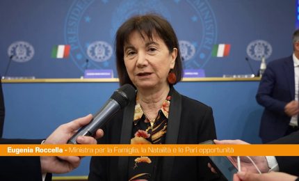 Roccella "Portale della famiglia e della genitorialit&agrave; iniziativa importante"