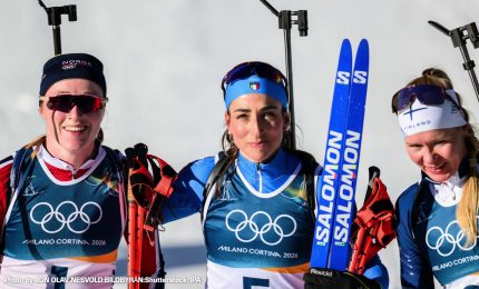 Oro storico per Lisa Vittozzi nella 10 km inseguimento di biathlon
