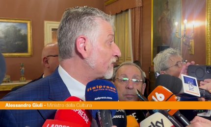 Teatro Sannazaro, Giuli "Assicuro massimo sforzo da parte del Governo"