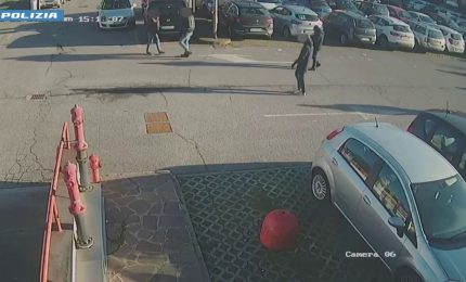 Lanci&ograve; un petardo contro Audero in Cremonese-Inter, 4 anni di daspo a ultras