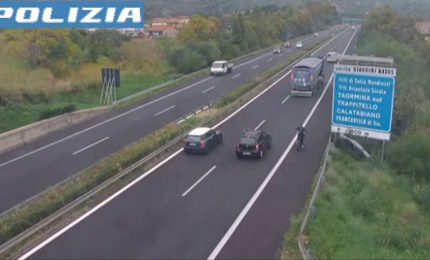 Fermato ciclista contromano su autostrada A18 nel Messinese, la bici era rubata