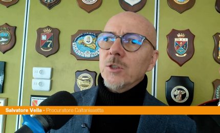 Usura e incendi, Vella "Una parrucchiera a capo di una banda a Gela"