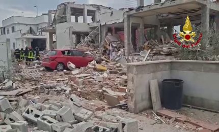 A Roma crolla una palazzina a causa di una esplosione, 2 feriti