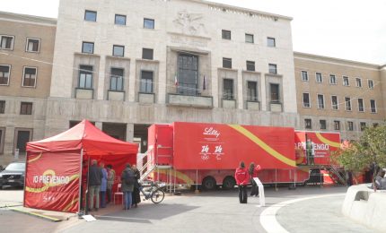 "Io Prevengo", nelle piazze lombarde il truck della salute di Lilly