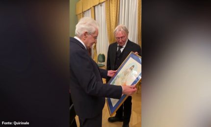 Mattarella incontra il disegnatore Milo Manara al Museo Maffeiano