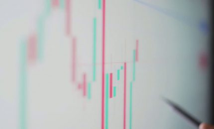 Il 2026 non &egrave; il 2022, Nomura rilegge il rischio energia per le banche centrali