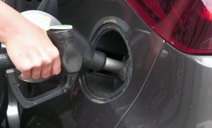 Carburanti, il taglio delle accise prorogato all&rsquo;1 maggio